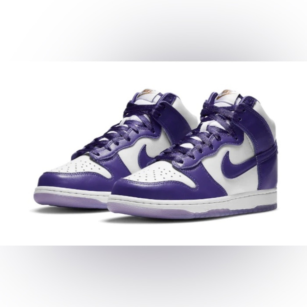 Nike Dunk High SP Varsity Purple. Size 9W.